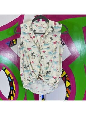 Arizona Jean Co, Sleeveless Button Down Tie Shirt. Size L(14). Excellent cond!